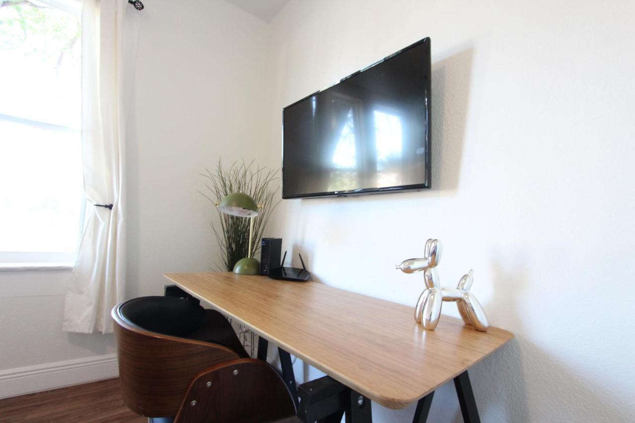3 Bedroom Modern Ybor City Home- Pet Friendly تامبا المظهر الخارجي الصورة