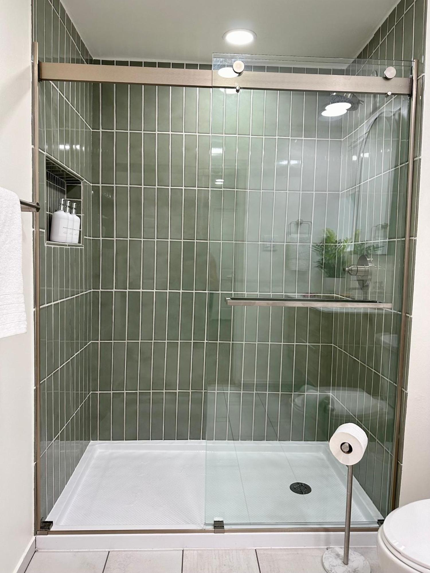 3 Bedroom Modern Ybor City Home- Pet Friendly تامبا المظهر الخارجي الصورة